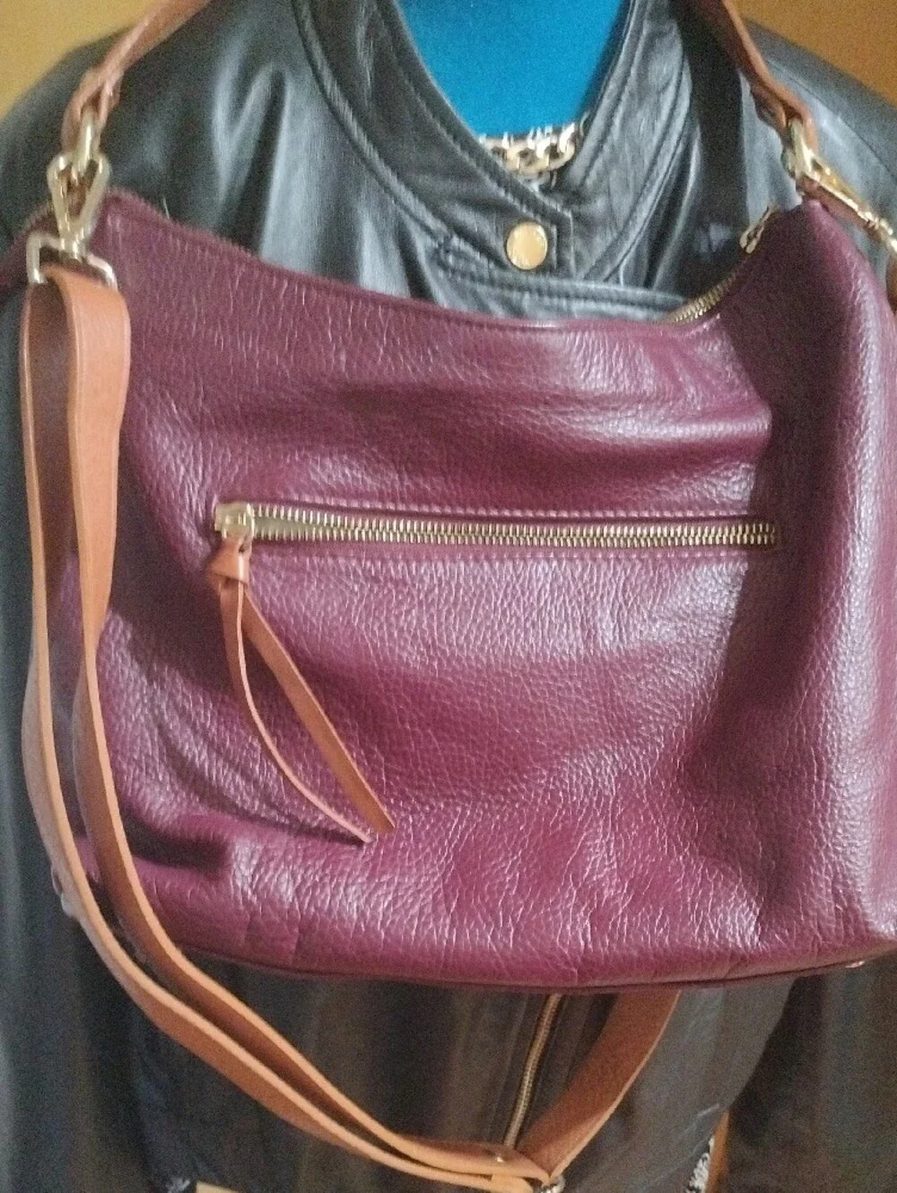 Valentina Italia plum pebbled